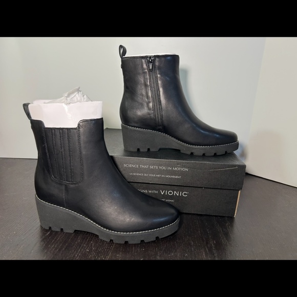 Vionic Aria Water Repellent Leather Platform Wedge Boots Black Womans 8M - Picture 2 of 16